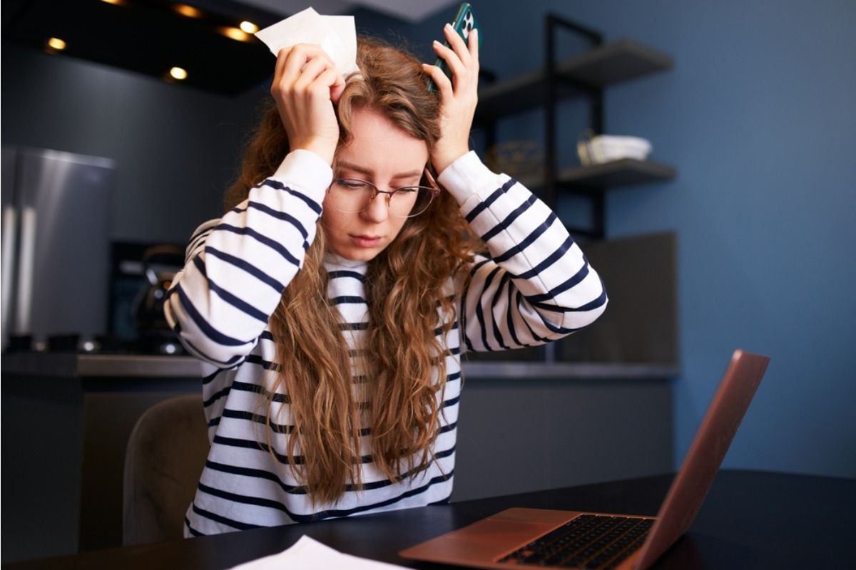 Americans Say Their Paychecks Feel Smaller Than Ever, and Many Admit I Get Paid and It’s Already Gone