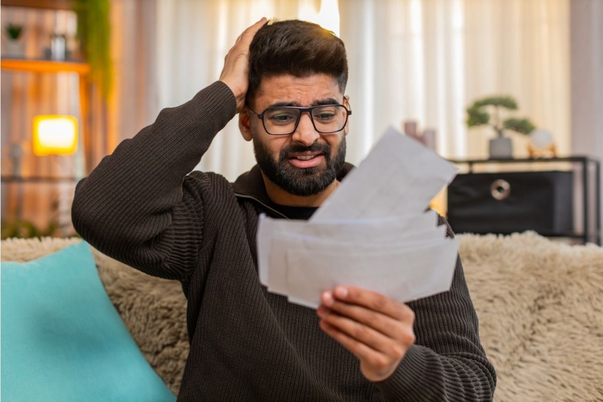 More Americans Are Falling Behind on Bills, and Many Admit I’m Not Missing Payments, I’m Just Delaying Them