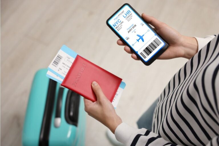 Airline Fees Keep Expanding Beyond Ticket Prices, and Travelers Say “Everything Comes With an Extra Charge Now”