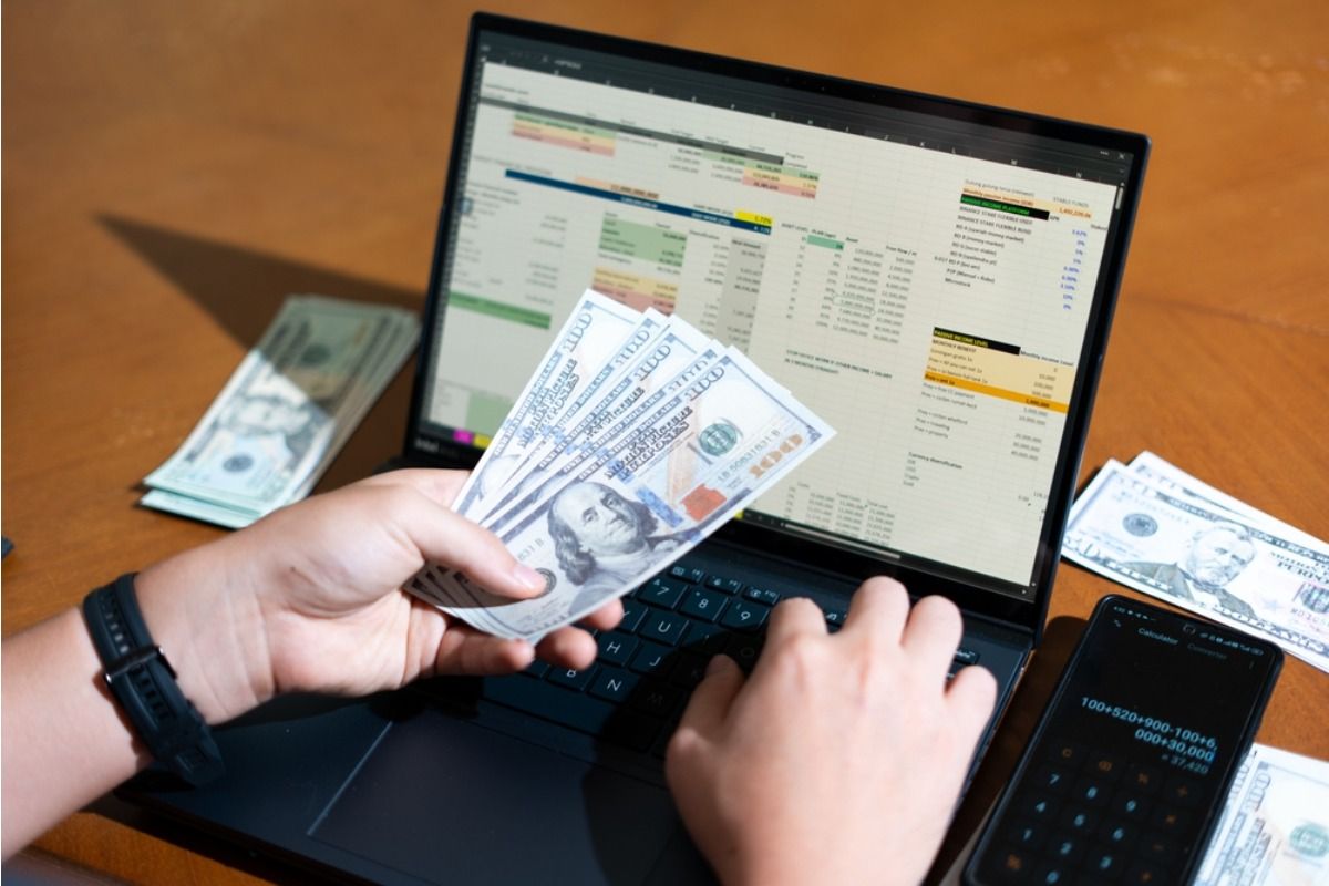 Digital Budgeting Tools Are Surging in Popularity and Users Say “This Is the Only Way We Stay on Track”