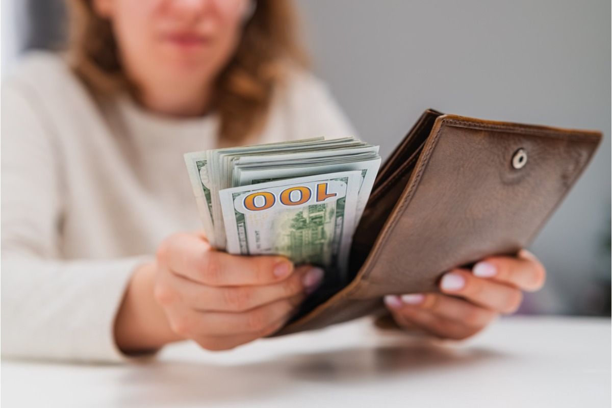 Emergency Expenses Are Draining Savings Faster Than Expected, and Families Say “One Small Problem Can Break the Budget”