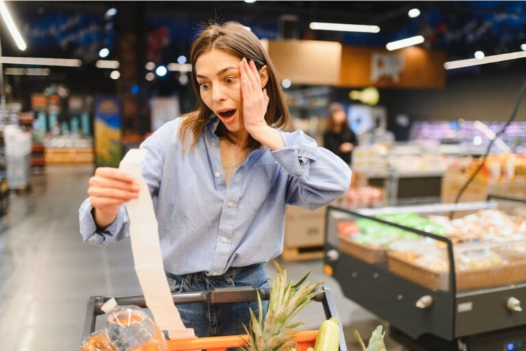 Grocery Trips Are Getting More Expensive Even When Buying Less, and Shoppers Say “The Total Never Matches What’s in My Cart”