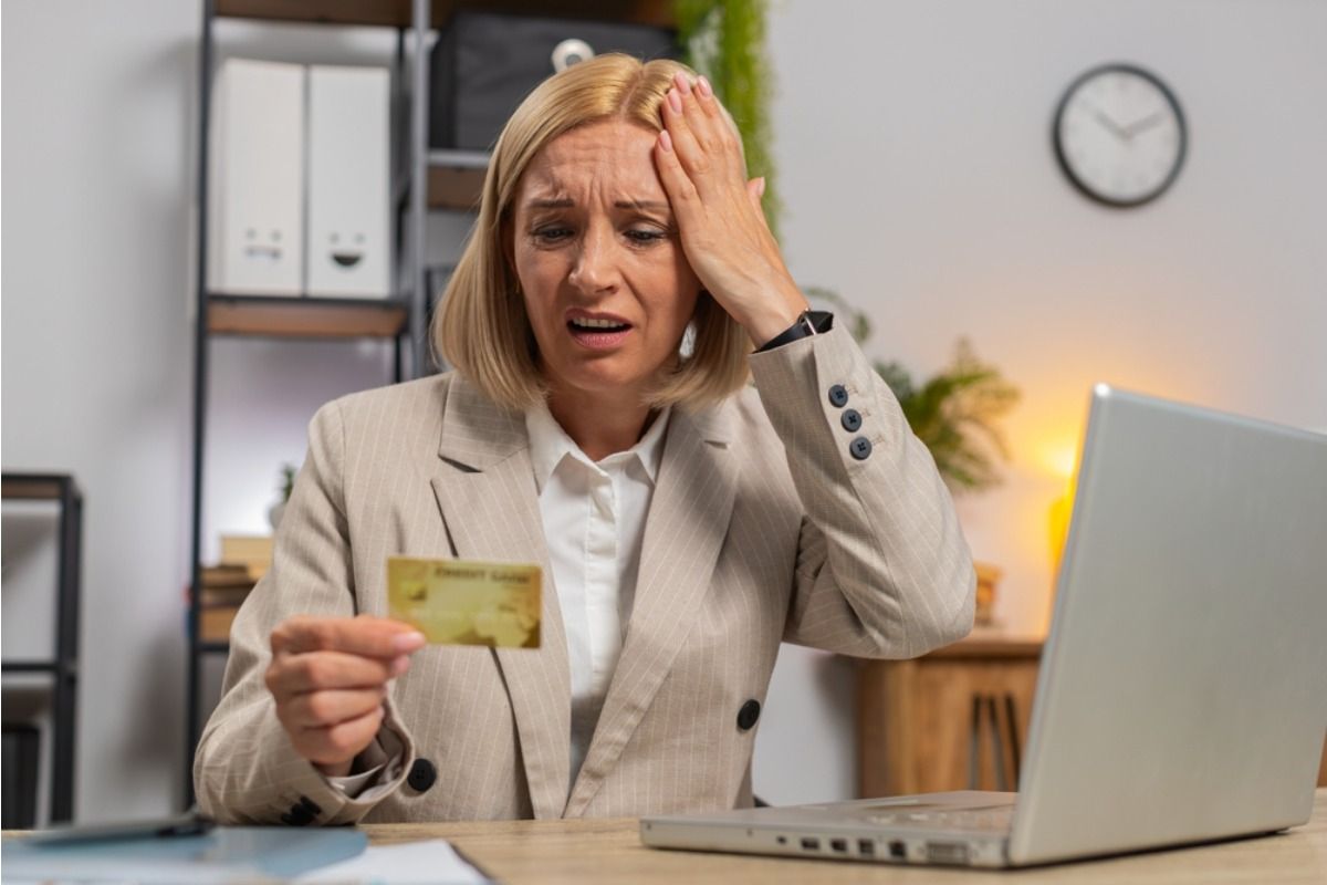 Why More Americans Are Turning to Personal Loans to Cover Monthly Expenses