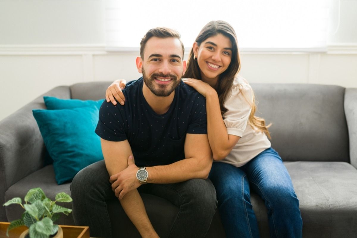A Couple Chose Not to Upgrade Their Lifestyle and Says “We Didn’t Want to Chase a Bigger Paycheck Forever”