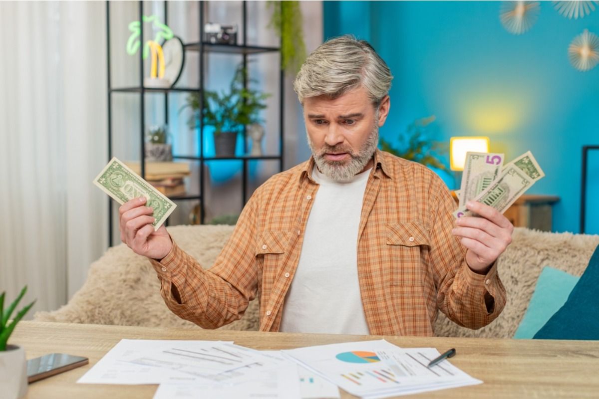 More Households Are Delaying Routine Purchases and Saying “We Use Things Until They Completely Fall Apart Now”