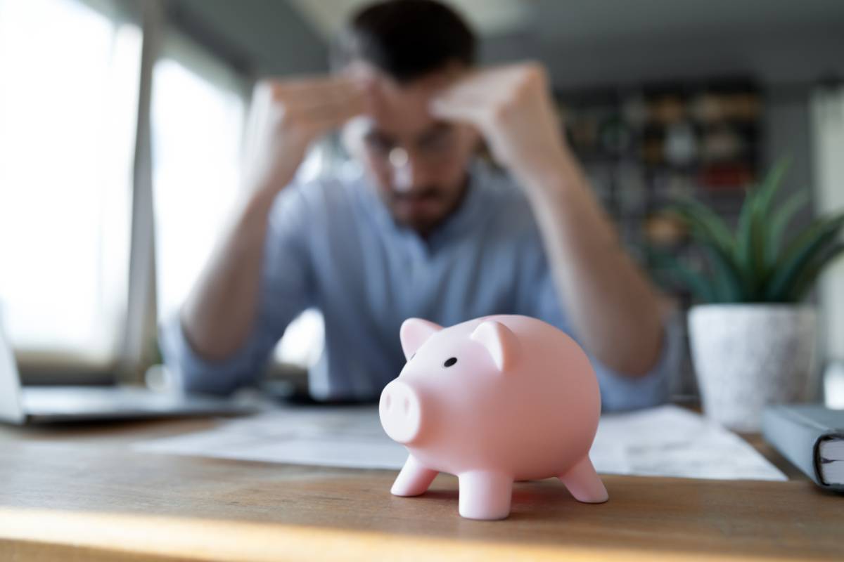 Workers Say They Want to Build Savings, but a New Survey Found 1 in 8 Had to Withdraw Money Within Hours